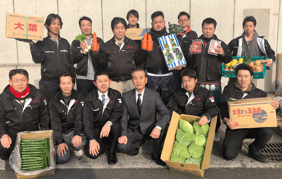 横浜中央卸売市場本場　株式会社丸杉スタッフ集合